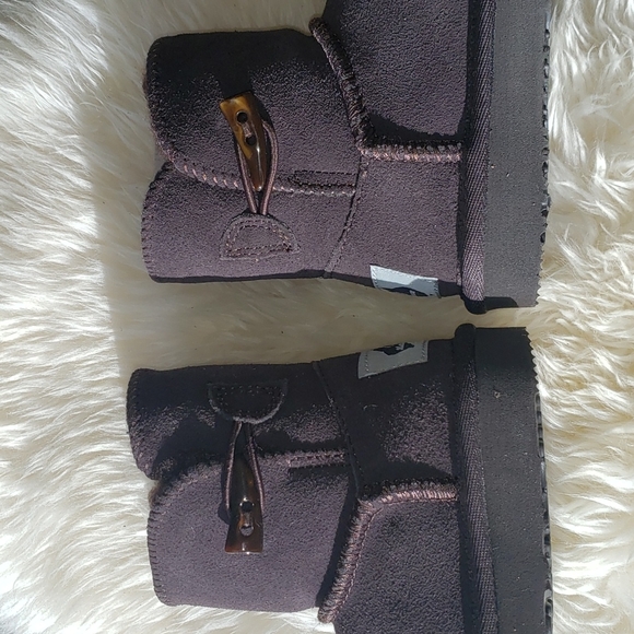 Aussie Merino Chocolate Brown Suede slip on Bootie K9 Nwot - Picture 10 of 12